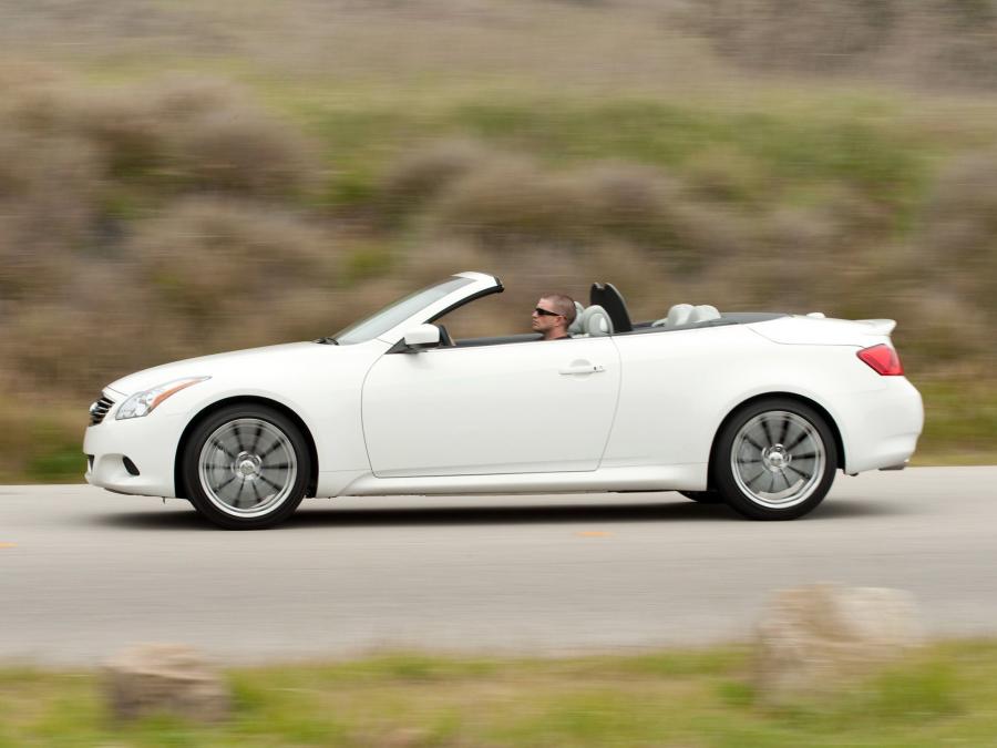  Infiniti G37 Convertible 2008 года  (фото 9 из 57)